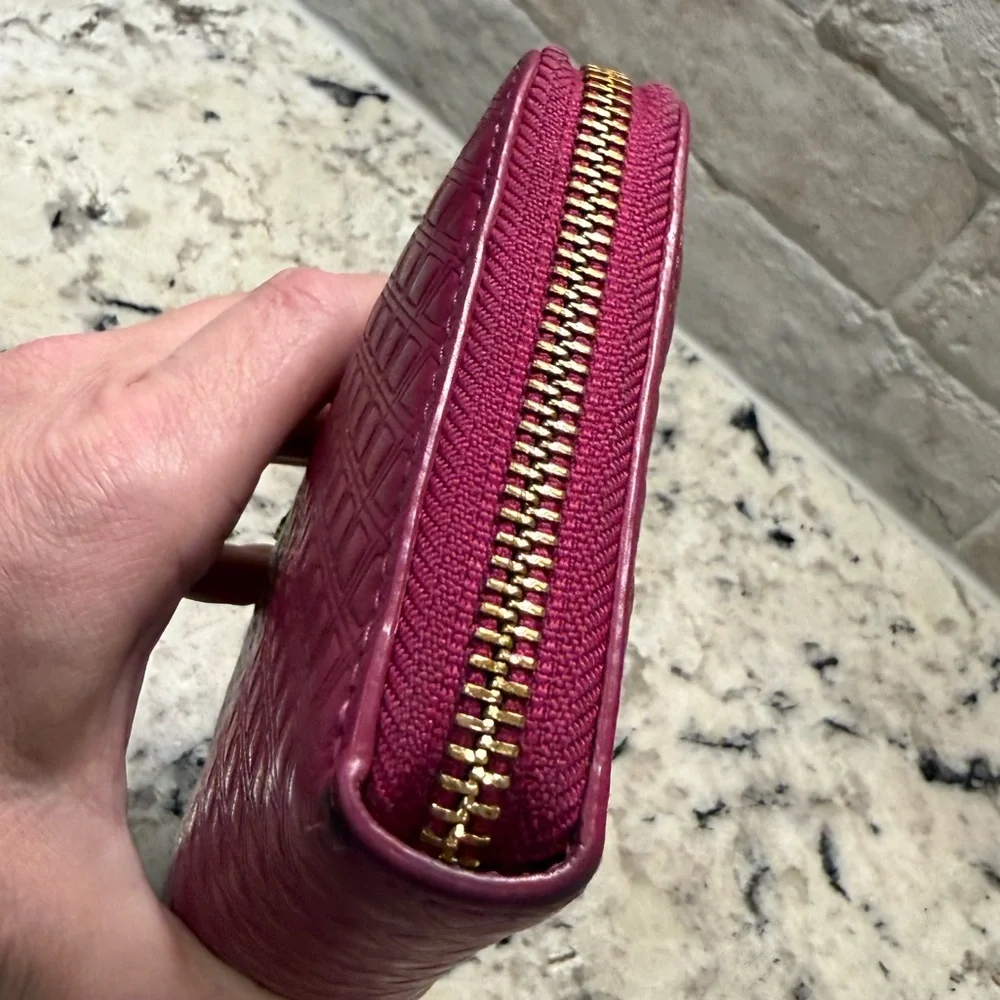 Tory Burch Quilted Zip Wallet